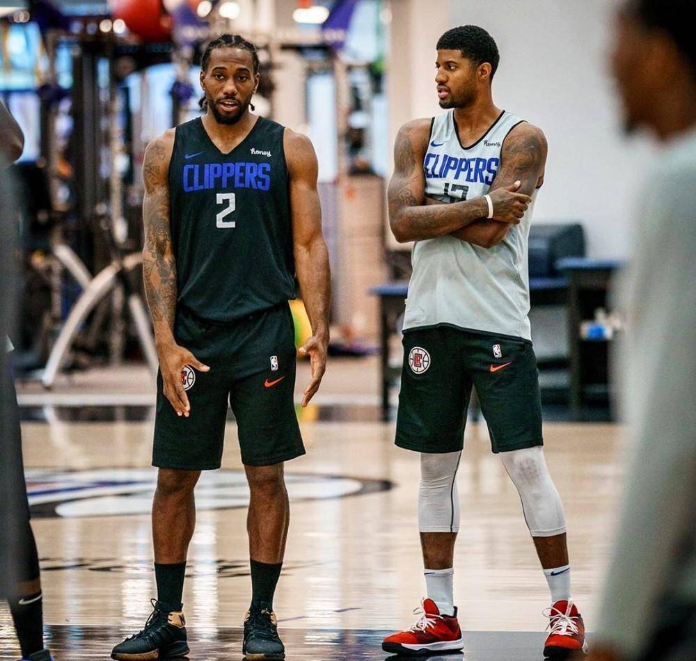 比利亚雷亚尔对阵赫塔菲：西甲EA Sports焦点之战，时间与观看指南（西甲EA Sports重磅对决：比利亚雷亚尔vs赫塔菲赛程与观赛指南）