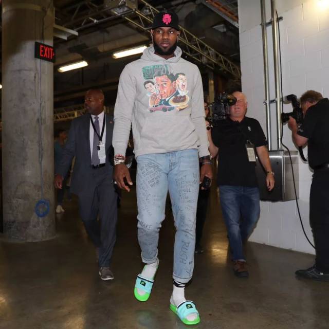 官方：菲律宾归化20岁原塞浦路斯籍中场哈拉兰普斯（菲律宾官宣：20岁前塞浦路斯籍中场哈拉兰普斯完成归化）