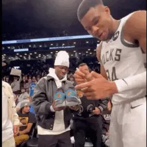 小法：意大利不认同青训越级提拔；相信莫拉塔会重新振作起来（法布雷加斯：意大利对青训跳级持保留态度，坚信莫拉塔能重振雄风）