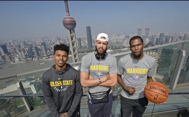 欧冠最年轻连续三场破门选手排行榜：卡尔力压姆巴佩...（欧冠连续三场破门最年轻球员榜：卡尔压过姆巴佩居首）